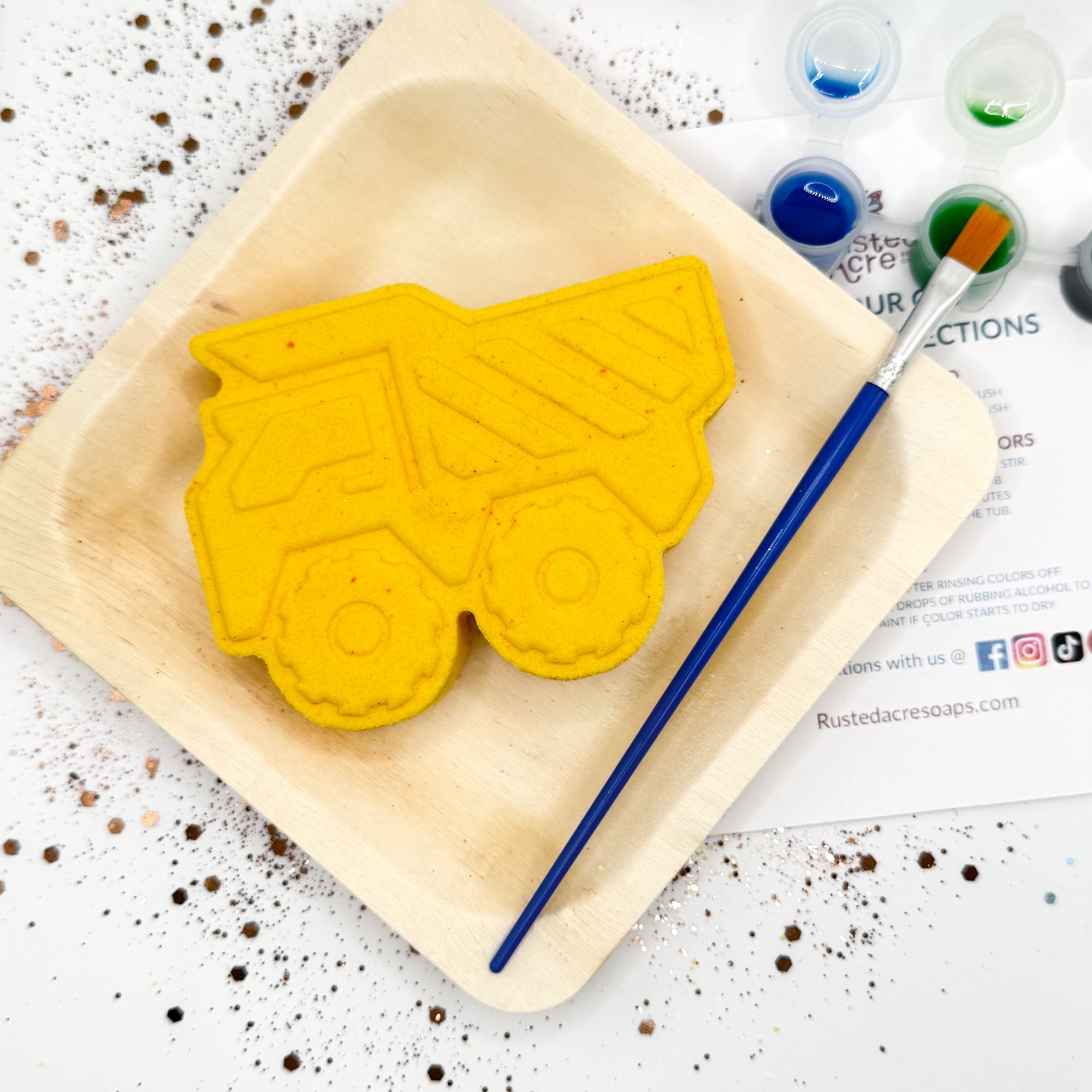 Paint Your Own Bath Bomb Kit | Dump Truck