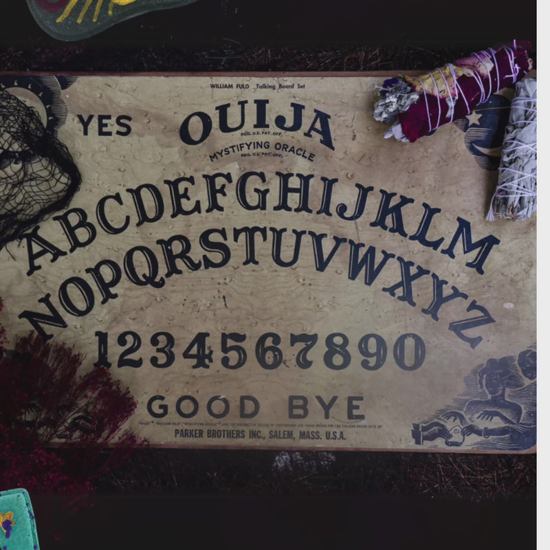 Planchette bath bomb